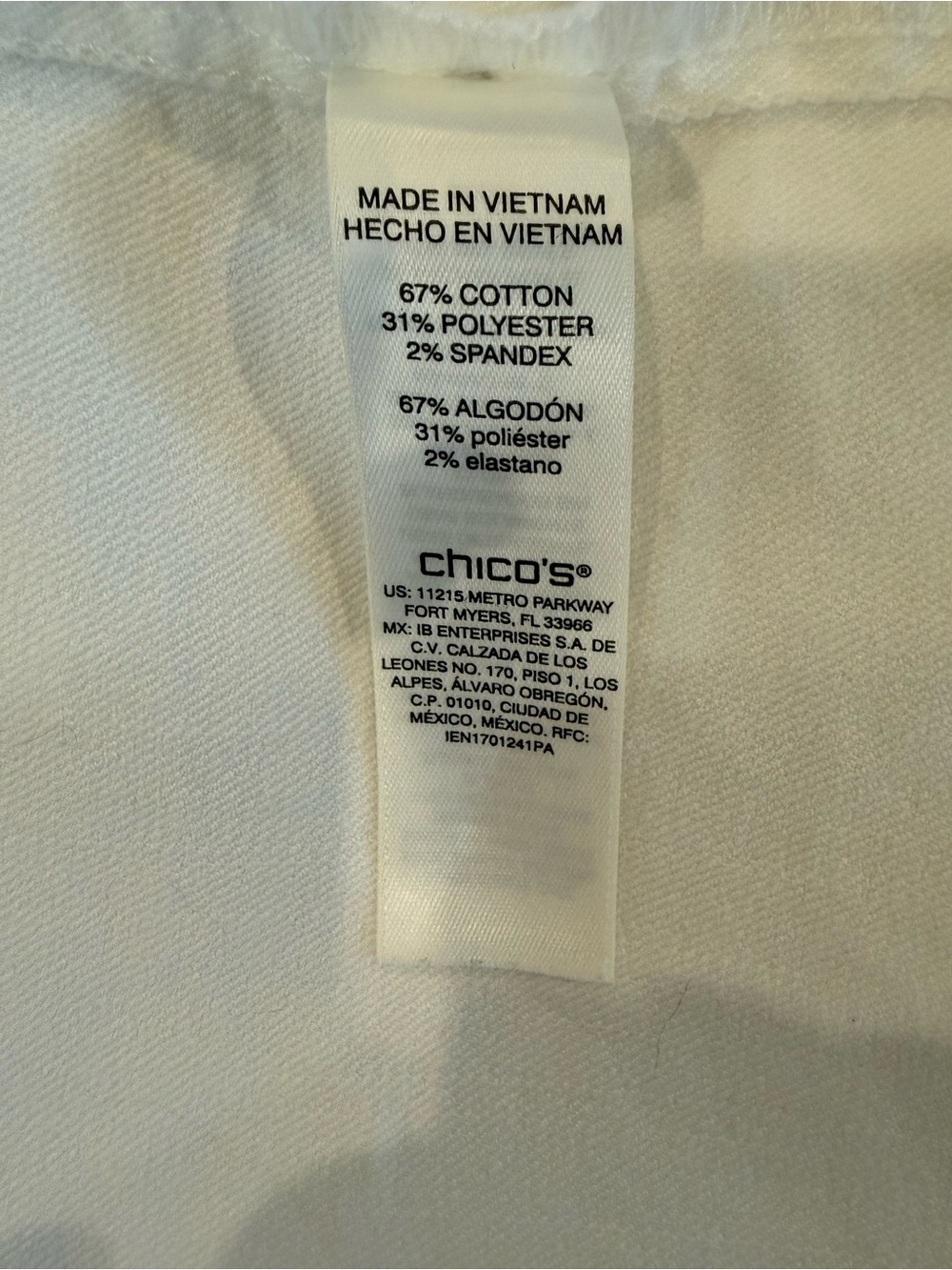 Chico's White Denim Jean Jacket with Frayed Hem Chico Size 4 - Picture 11 of 11